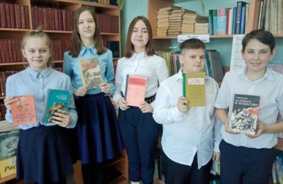 Бердские школьники сняли фильм о писателе-фронтовике Медведеве