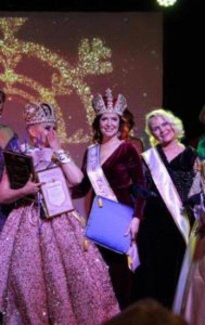 Участница конкурса «Grand Lady Siberia» Нэлли Лысенко из Бердска предсказала обладательницу короны на конкурсе красоты 50+ в Сочи