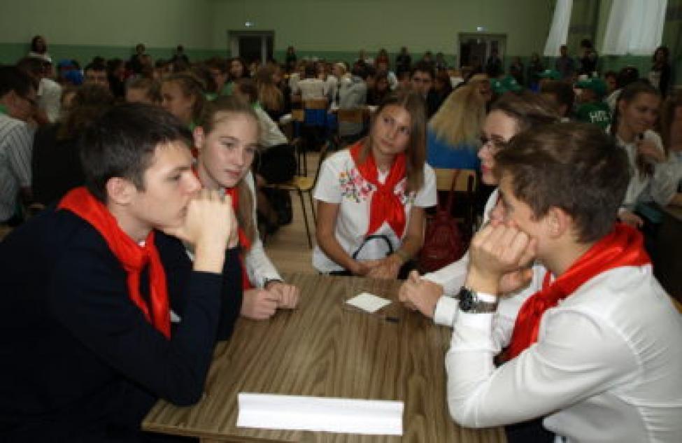 Поездкой в Москву наградят команду юных знатоков