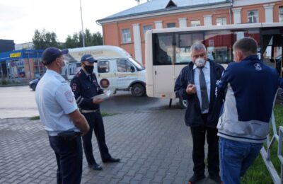 Трех перевозчиков в Бердске оштрафуют на 300 000 рублей за нарушение масочного режима