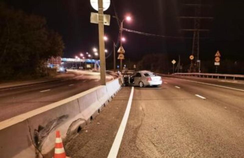 Пассажир и водитель «Мерседеса» получили травмы в ДТП в Бердске