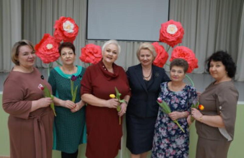 БПК и Союз женщин Бердска: «Пусть дружной семье «Бердских новостей» улыбается удача!»