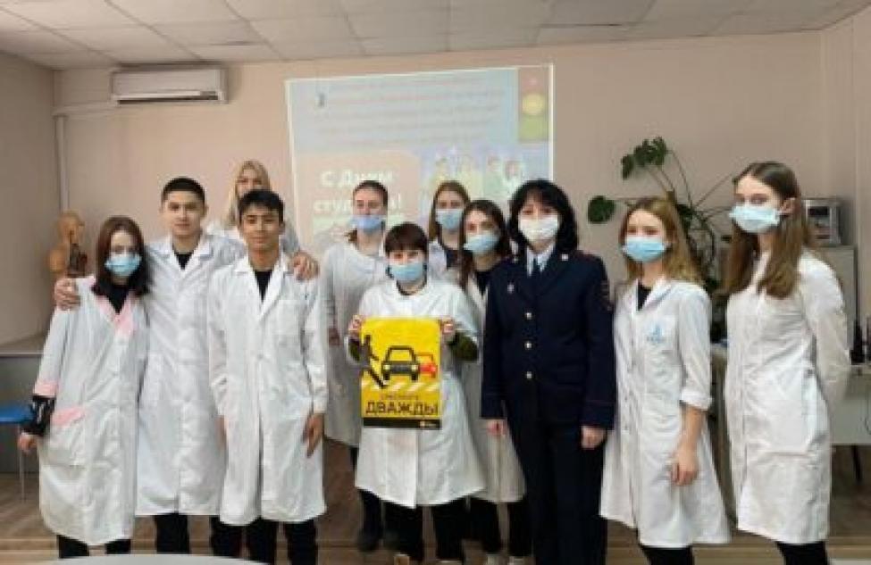 Студентов Бердска познакомили с работой сотрудников Госавтоинспекции