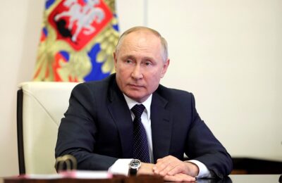 Путин увеличил пенсии неработающим пенсионерам в России на 10% с 1 июня 2022 года