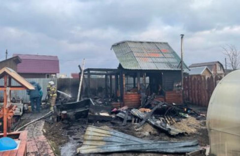 Сгорел дачный дом в садовом некоммерческом товариществе «Вега-3» в Бердске
