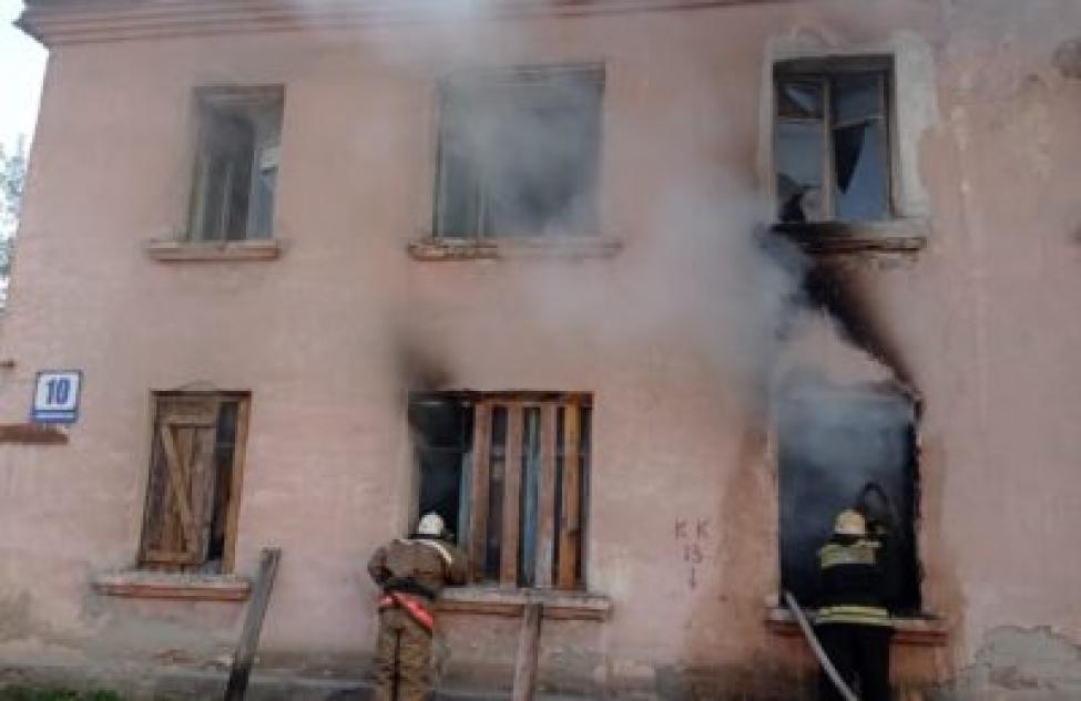 Два раза на прошлой неделе горел расселённый дом на улице Комсомольской в Бердске