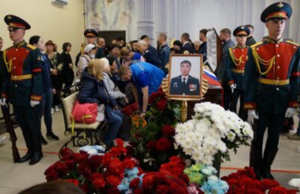 В Бердске похоронили 36-летнего Дмитрия Пака, героически погибшего в ходе специальной операции на Украине