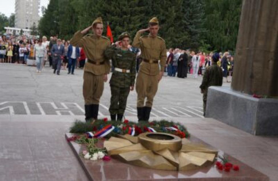 Бердчане почтили память погибших в годы Великой Отечественной войны в День памяти и скорби