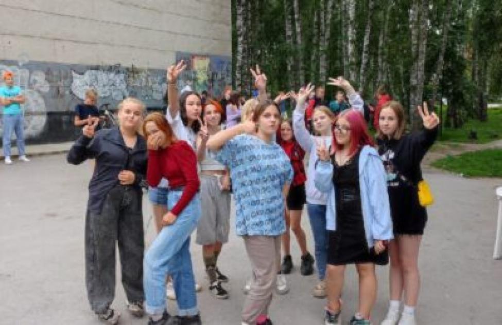 Лето «За Родиной» в Бердске продолжилось дискотекой