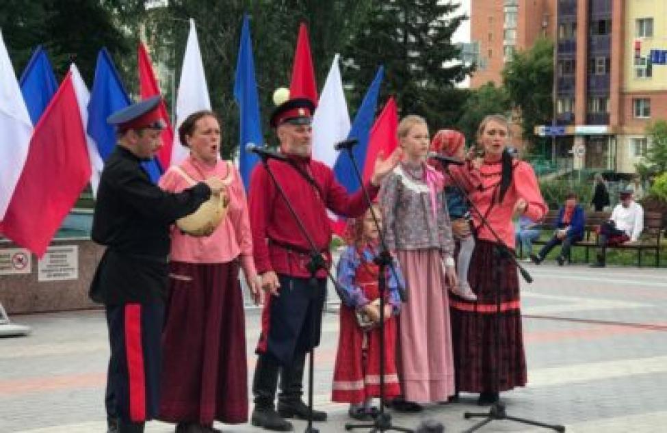 В Бердске состоялся Межрегиональный фестиваль традиционной казачьей культуры «Славьтесь, славьтесь казаки»