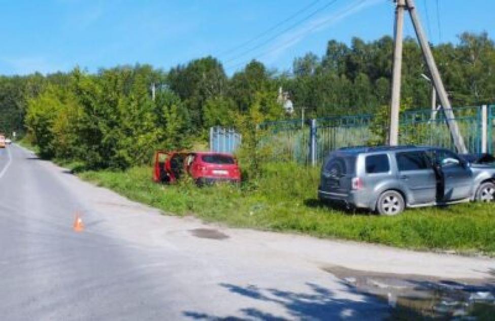 Причиной сразу трех ДТП стало несоблюдение очередности проезда перекрестков в Бердске