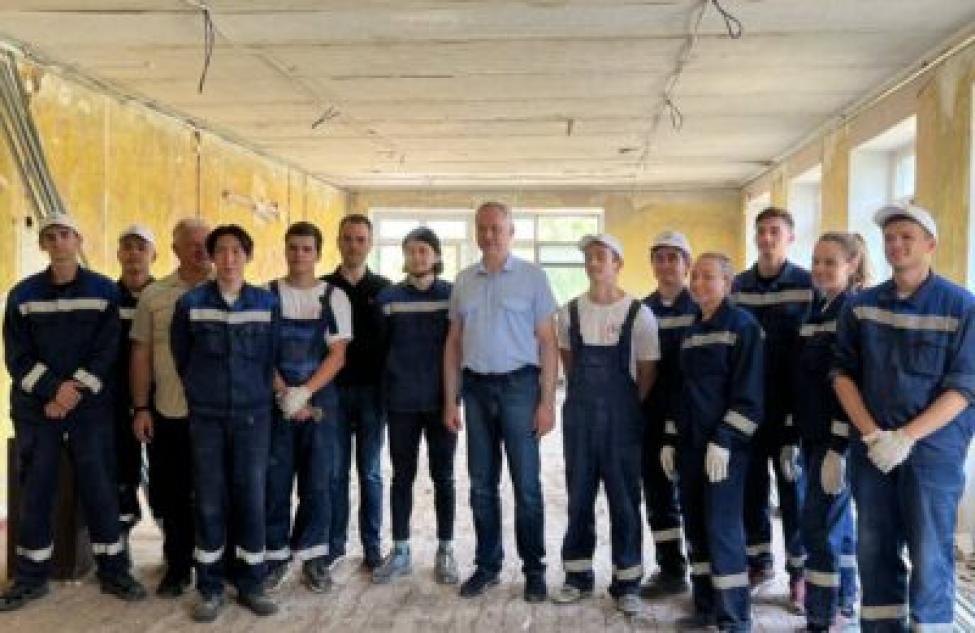 Поблагодарили за помощь сибиряков жители Беловодского района ЛНР