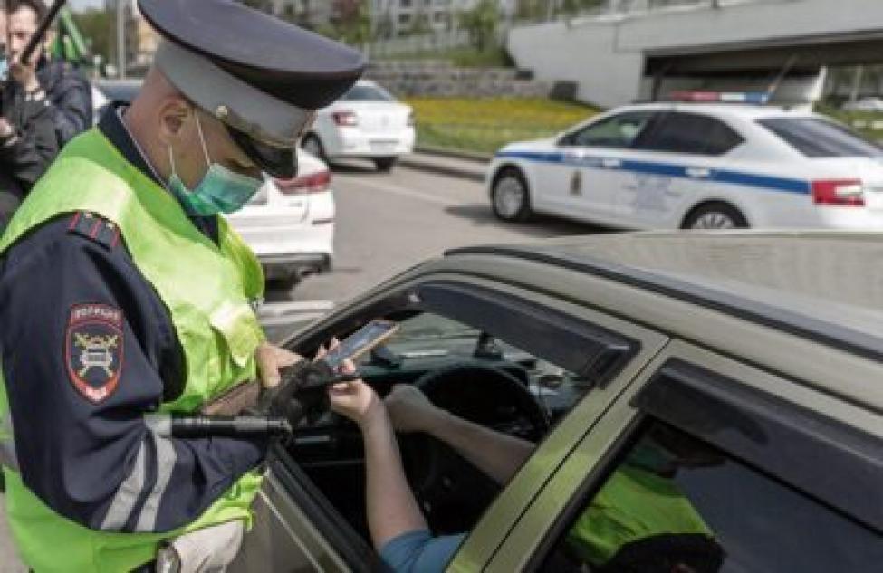 Автомобилисты смогут предъявить права в электронном виде