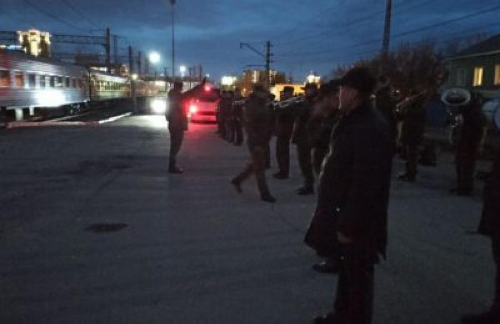 Второй эшелон с мобилизованными бойцами проводили из Новосибирска