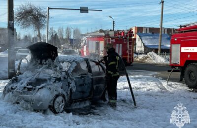 Автомобиль марки «Nissan March» сгорел в Бердске