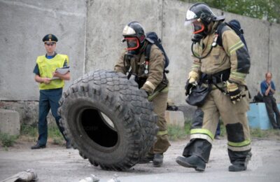 Бердские пожарные стали лучшими в Новосибирской области газодымозащитниками