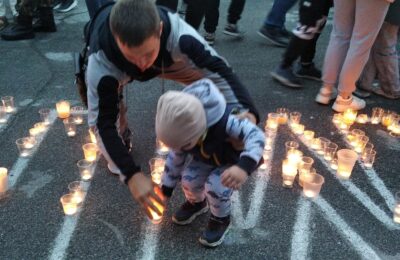 Акция «Свеча памяти» прошла в Бердске в День памяти и скорби