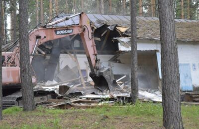Реконструкция началась на территории детского лагеря имени Нахимова в Бердске