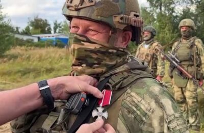«Сибирь с вами!» — разведчиков из Новосибирска наградили в зоне спецоперации