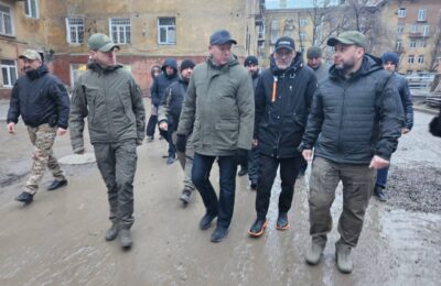 Андрей Травников отправился в командировку на Донбасс