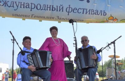 Семейное трио из Бердска стало победителем вокального конкурса «Крымская весна»