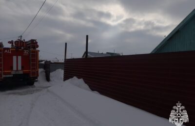 Дом загорелся в СНТ «Марьин лог» в Бердске на этой неделе