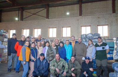 Очередной гуманитарный груз отправляют на фронт волонтеры из Бердска