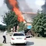 Частный жилой дом горел на улице Ушакова в Бердске