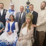 Молодоженов из Сибири поздравил заместитель Губернатора Евгений Прохоренко