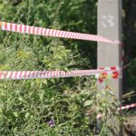 Дорожное полотно обвалилось на участке дачной дороги по улице Полевая в Бердске