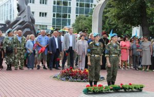 Бердчане отметили праздник крылатой пехоты