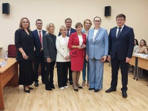 Вручили удостоверения федеральным судьям – в их числе одна бердчанка