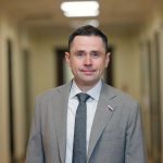 Депутат Госдумы РФ Александр Аксёненко поздравил россиян с Днем знаний
