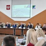 С участниками СВО и их родными встретился Губернатор Новосибирской области Андрей Травников во время своего визита в Бердск