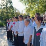 Школьники Бердска почтили память жертв теракта в школе Беслана