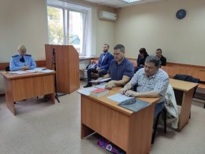 В Бердске начали судить обвиняемого в гибели ребенка водителя