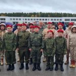 Юные патриоты из Бердска вступили в ряды юнармейцев на плацу НВВКУ
