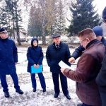 Партийный десант проверил ход ремонта в Парке Победы Бердска