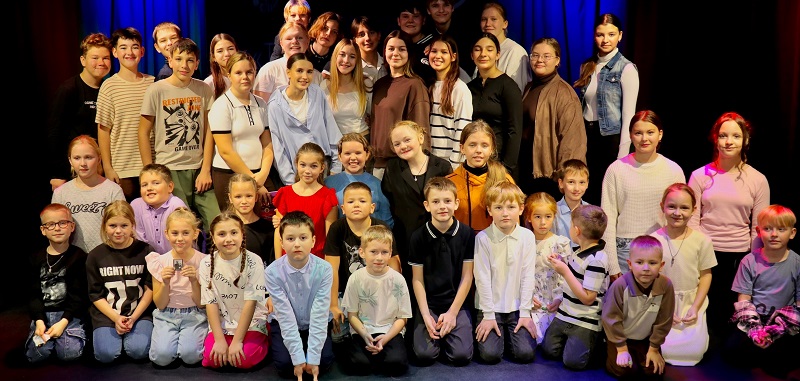 Театр Романа Мотылюка «В Главных ролях» собрал юных бердчан в Ночь искусств