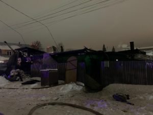 Женщина погибла во время пожара в Бердске