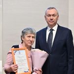 Андрей Травников наградил победителей конкурса «Сельский учитель»