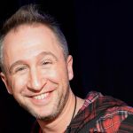 Известный актер и шоу-мэн Оскар Кучера везет в Бердск остросюжетный спектакль о тайнах, предательстве и поиске правды