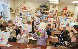 В Бердске прошли Рождественские посиделки с играми и колядками