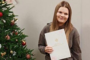 Девочка по имени Мир стала первым ребенком 2026 года в Искитиме