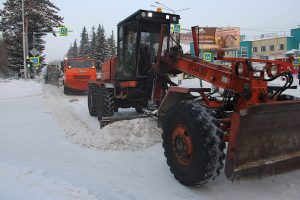 Колеи убирают на дорогах Бердска