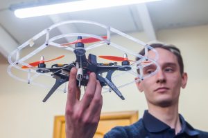 Служба по контракту позволит получить востребованную специальность оператора БПЛА