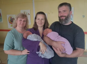 Стало известно, какими именами чаще всего россияне называют детей