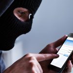 Кладите трубку!