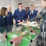 Памятную книгу об истории бердской прокуратуры подарили музею нашего города