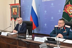 Любо, братцы: Андрей Травников поблагодарил сибирских казаков за воспитание молодёжи